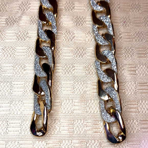 Time and true earrings 🌻 - Picture 8 of 11